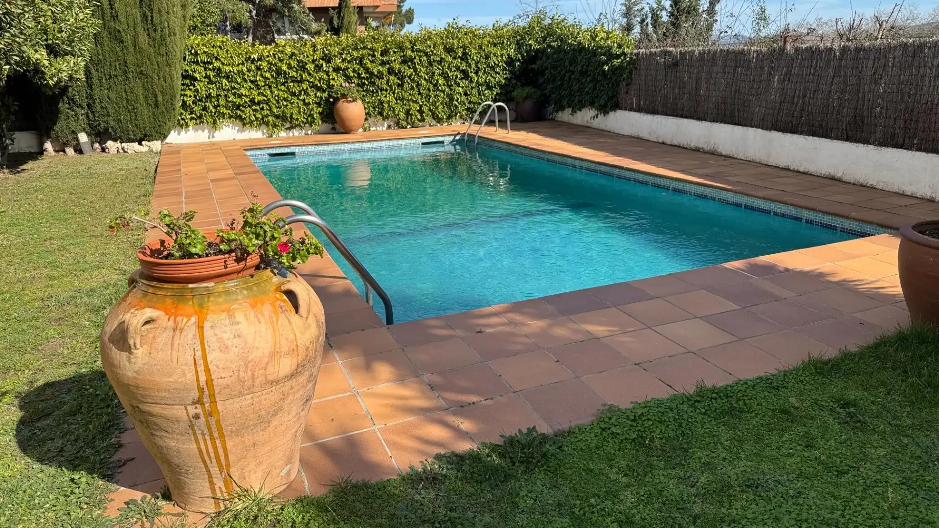 Swimming pool of Houses for sale in Sant Cugat del Vallès  with Heating, Private garden and Parquet flooring