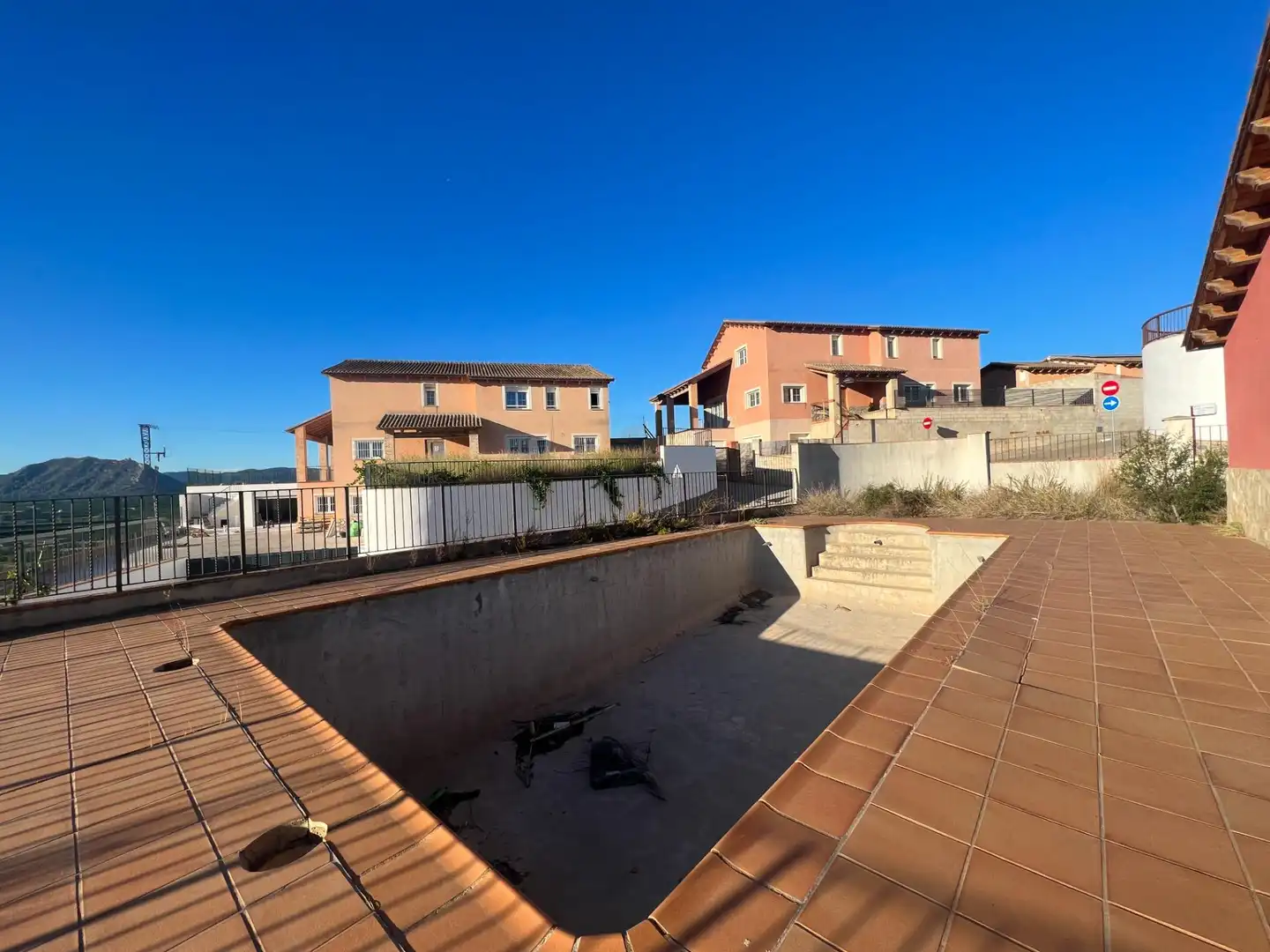 Casa o chalet en venta en L'Énova con Jardín privado, Terraza y Trastero