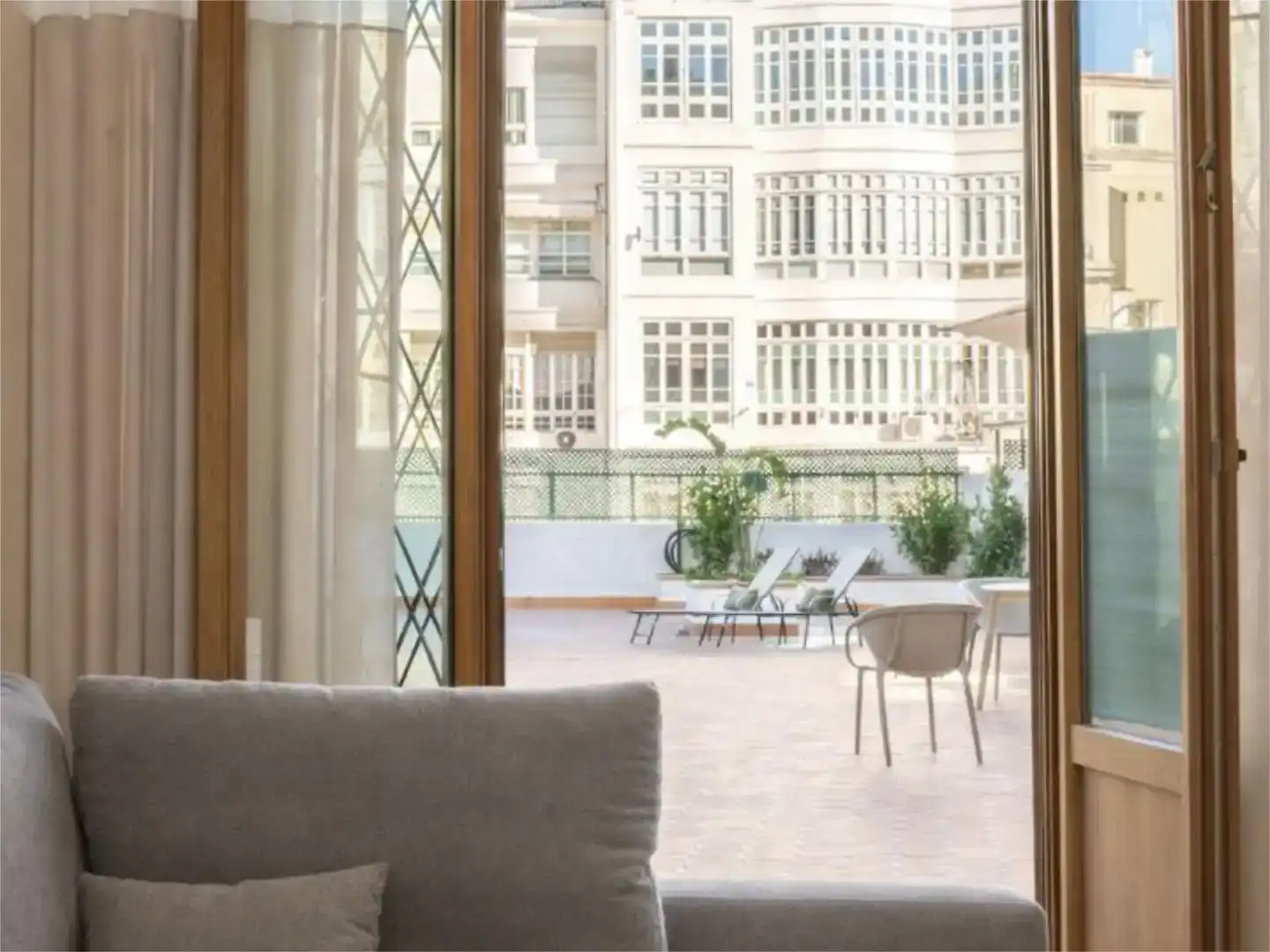 Terraza de Piso de alquiler en Valencia con Aire acondicionado, Jardín privado y Amueblado