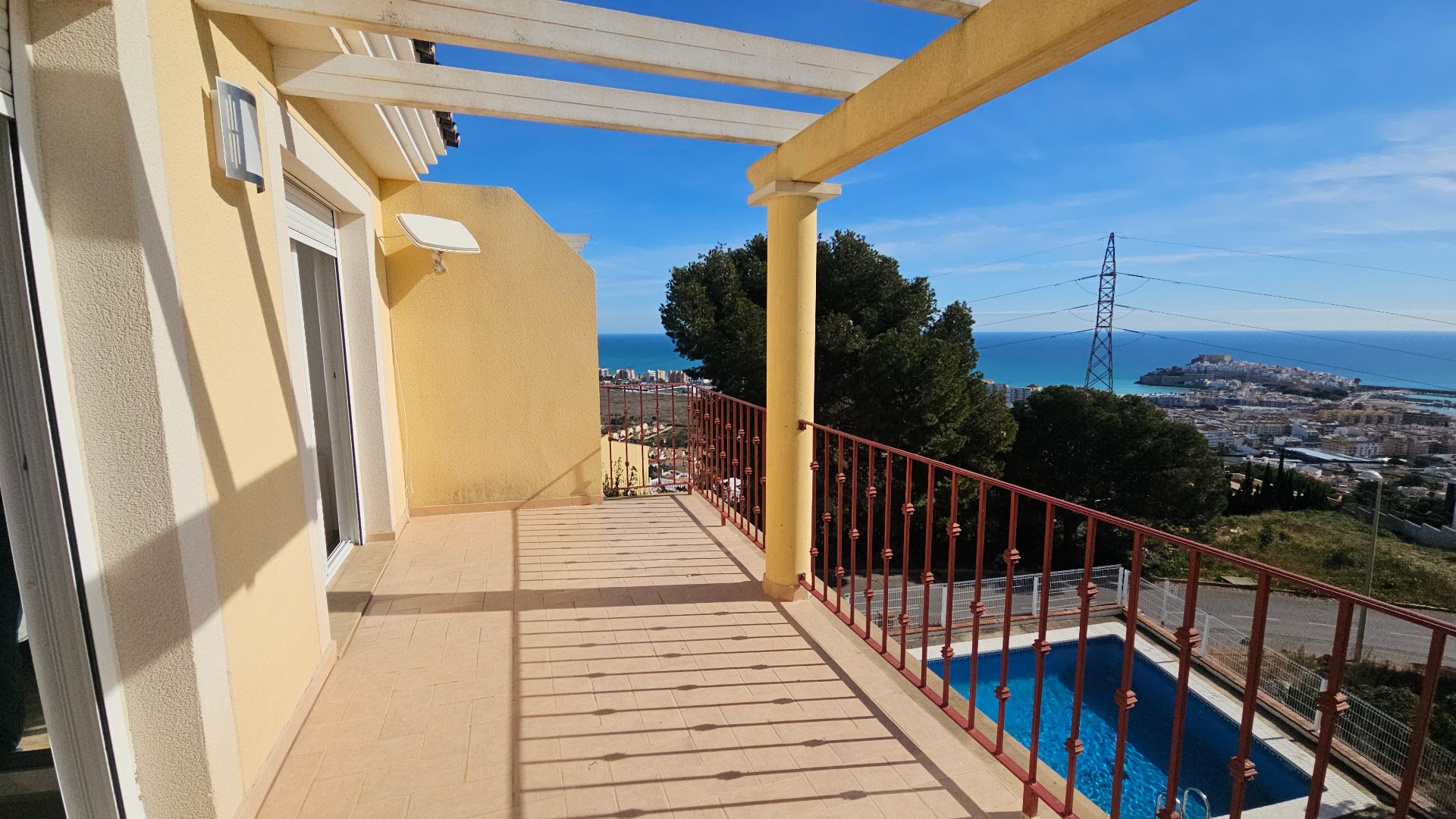 Exterior view of Single-family semi-detached for sale in Peñíscola / Peníscola  with Private garden, Terrace and Furnished