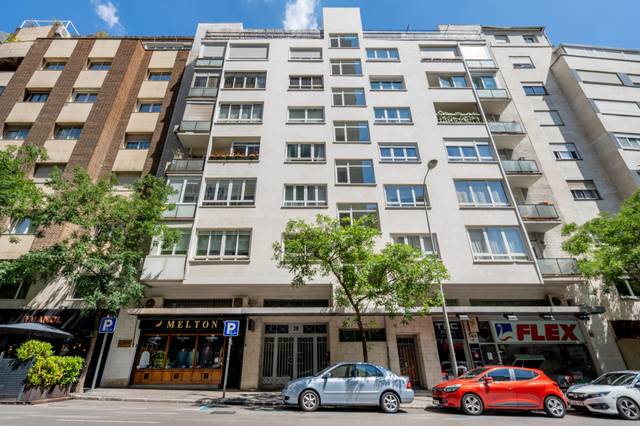 Oficina en Venta en Paseo de La Habana en El Viso