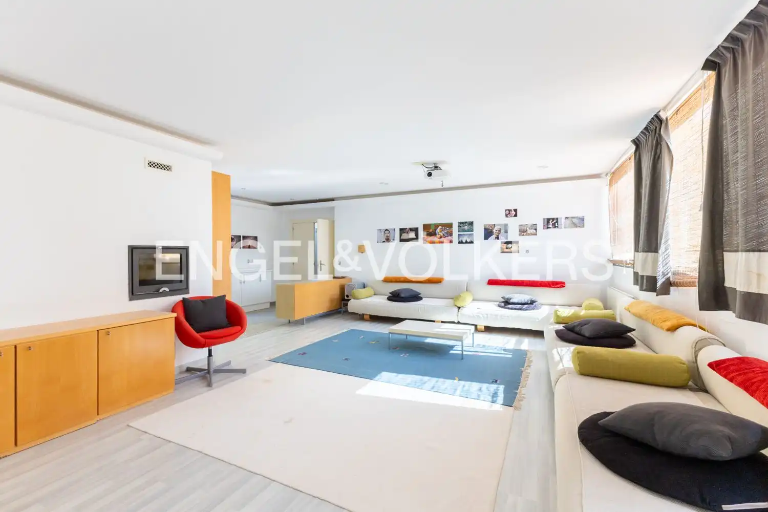 Sala de estar de Casa o chalet en venta en Gilet con Aire acondicionado, Calefacción y Jardín privado