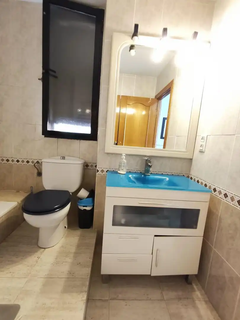 Bany de Casa adosada en venda en Torrent amb Aire condicionat, Jardí privat i Terrassa