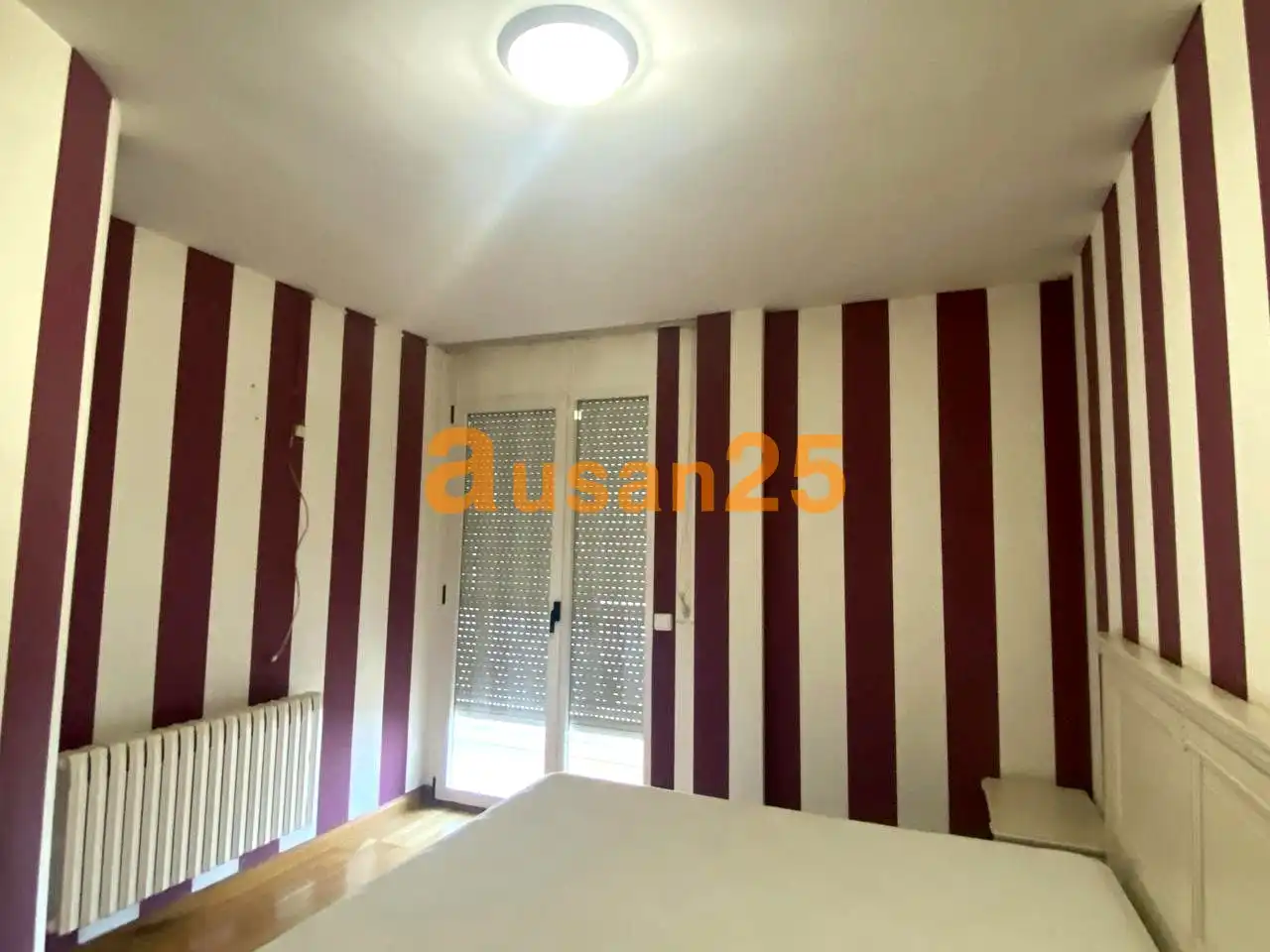 Dormitori de Dúplex de lloguer en Aranda de Duero amb Calefacció, Parquet i Moblat