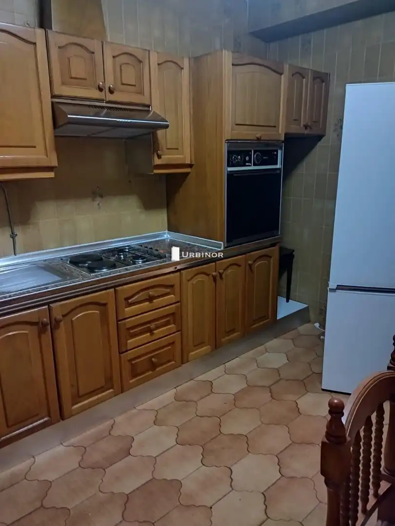 Casa rústica amb terrassa en venda a Amoeiro, imagen 11