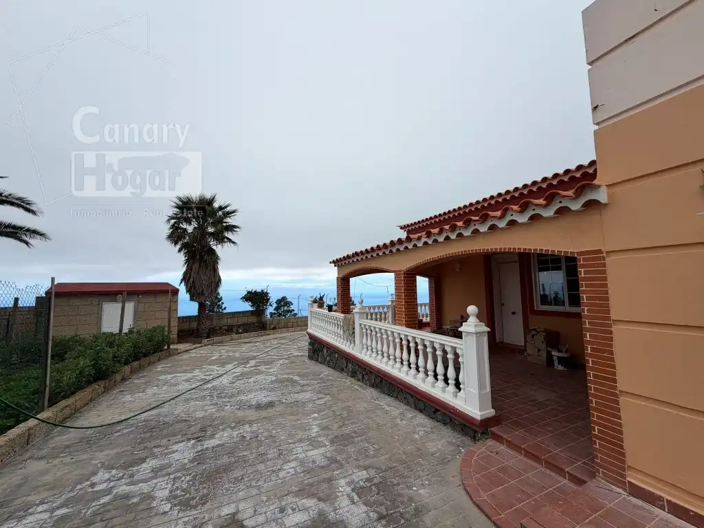 Terrassa de Finca rústica en venda en Adeje amb Aire condicionat, Terrassa i Piscina