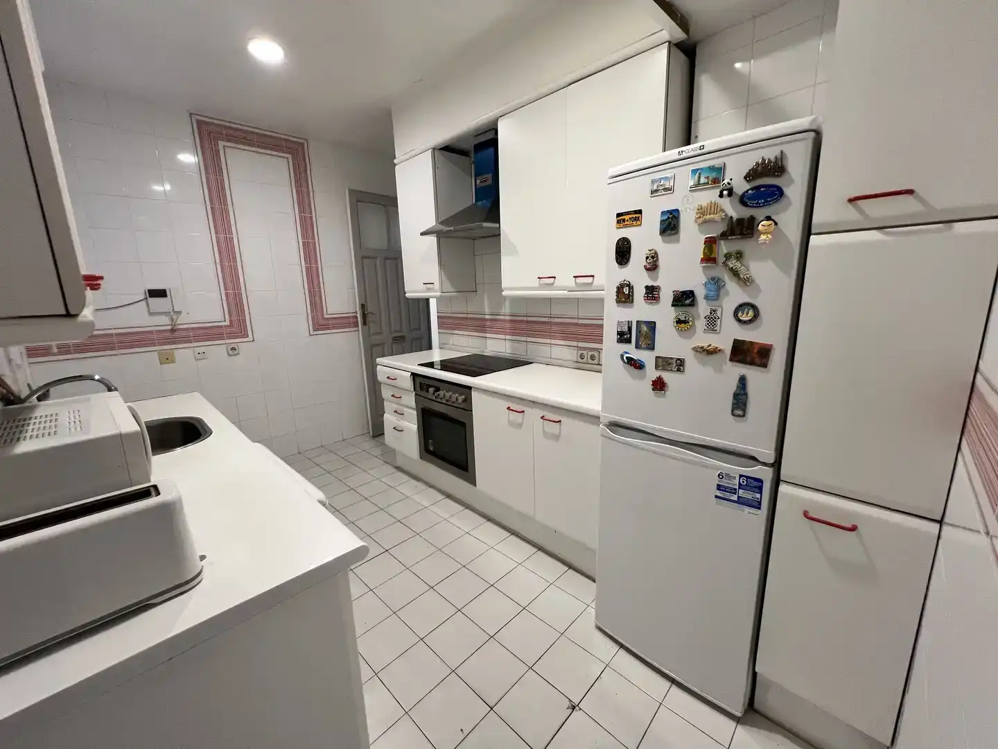 Kitchen of Flat for sale in  Madrid Capital  with Air Conditioner and Balcony