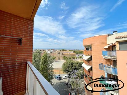 Vista exterior de Pis en venda en Cambrils amb Aire condicionat, Calefacció i Terrassa