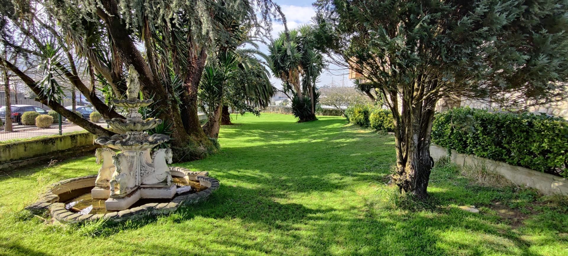 Jardí de Casa o xalet en venda en Torrelavega 