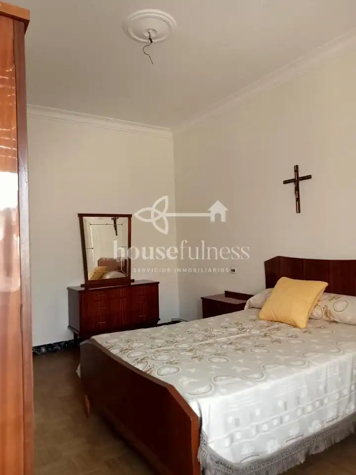 Habitación de Edificio en venta en Fene