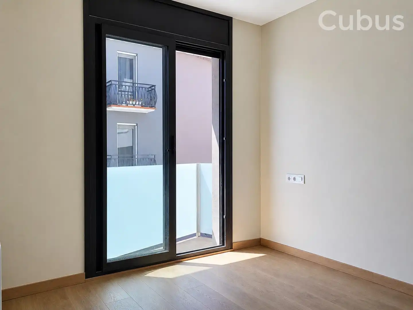 Terrassa de Casa adosada en venda en Olot amb Aire condicionat, Calefacció i Balcó