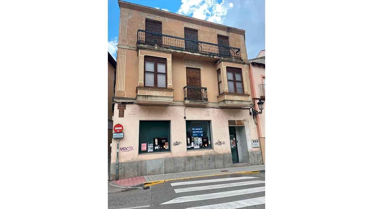 Exterior view of Premises for sale in Peñafiel