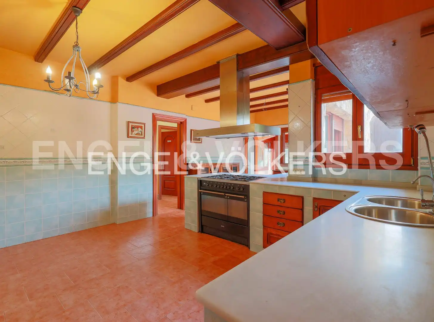 Cocina de Casa o chalet en venta en Montcada i Reixac con Calefacción, Jardín privado y Terraza
