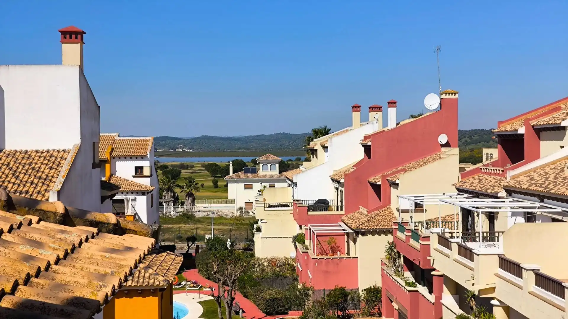 Vista exterior de Dúplex en venda en Ayamonte amb Aire condicionat, Jardí privat i Terrassa