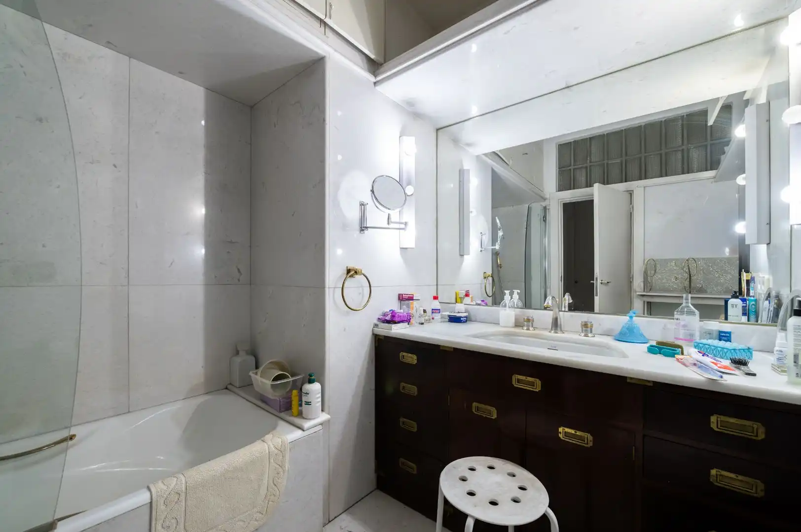 Bathroom of Flat for sale in Madrid  with Air Conditioner, Heating and Terrace