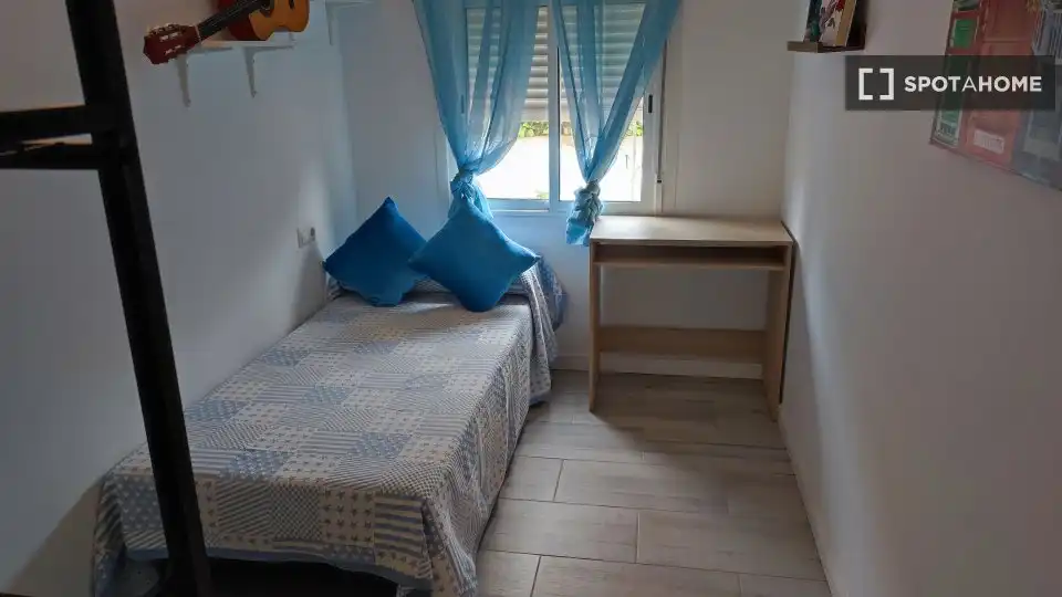 Habitación de Apartamento para compartir en Llucmajor con Aire acondicionado, Terraza y Amueblado