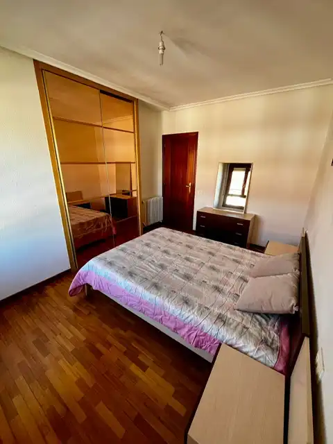 Bedroom of Flat for sale in  Logroño  with Heating, Storage room and Community pool