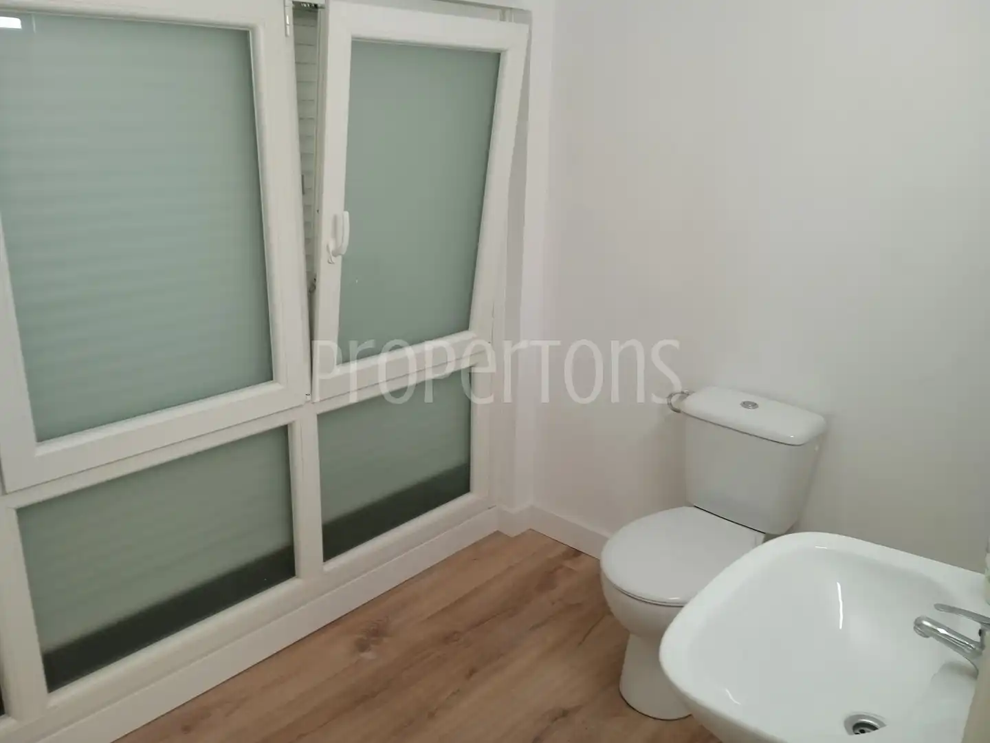 Schlafzimmer von Büro zur Miete in Bilbao 