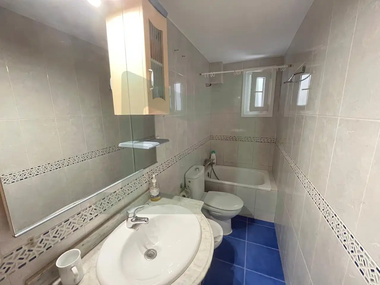 Baño de Piso de alquiler en Madrid con Aire acondicionado, Calefacción y Terraza