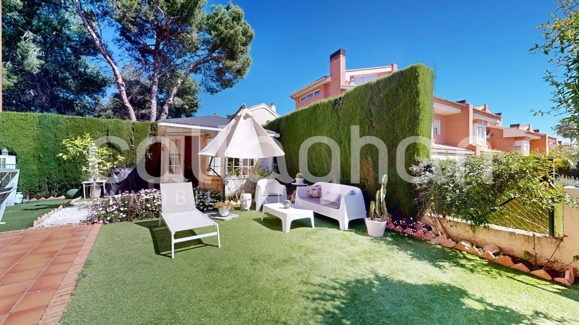 Garden of Ground floor for sale in Valencia  with Air Conditioner, Private garden and Storage room