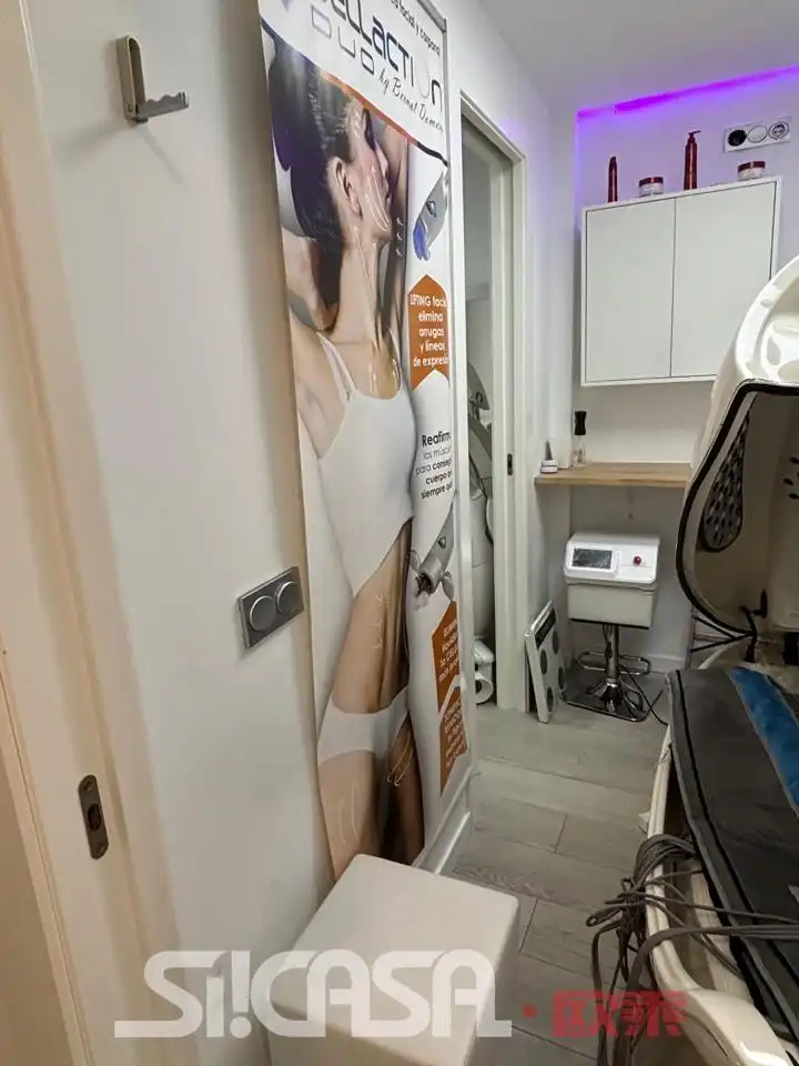 Badezimmer von Geschaftsraum zum Verkauf in Leganés mit Klimaanlage