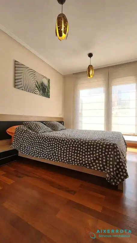 Habitación de Ático en venta en Leioa con Calefacción, Terraza y Trastero
