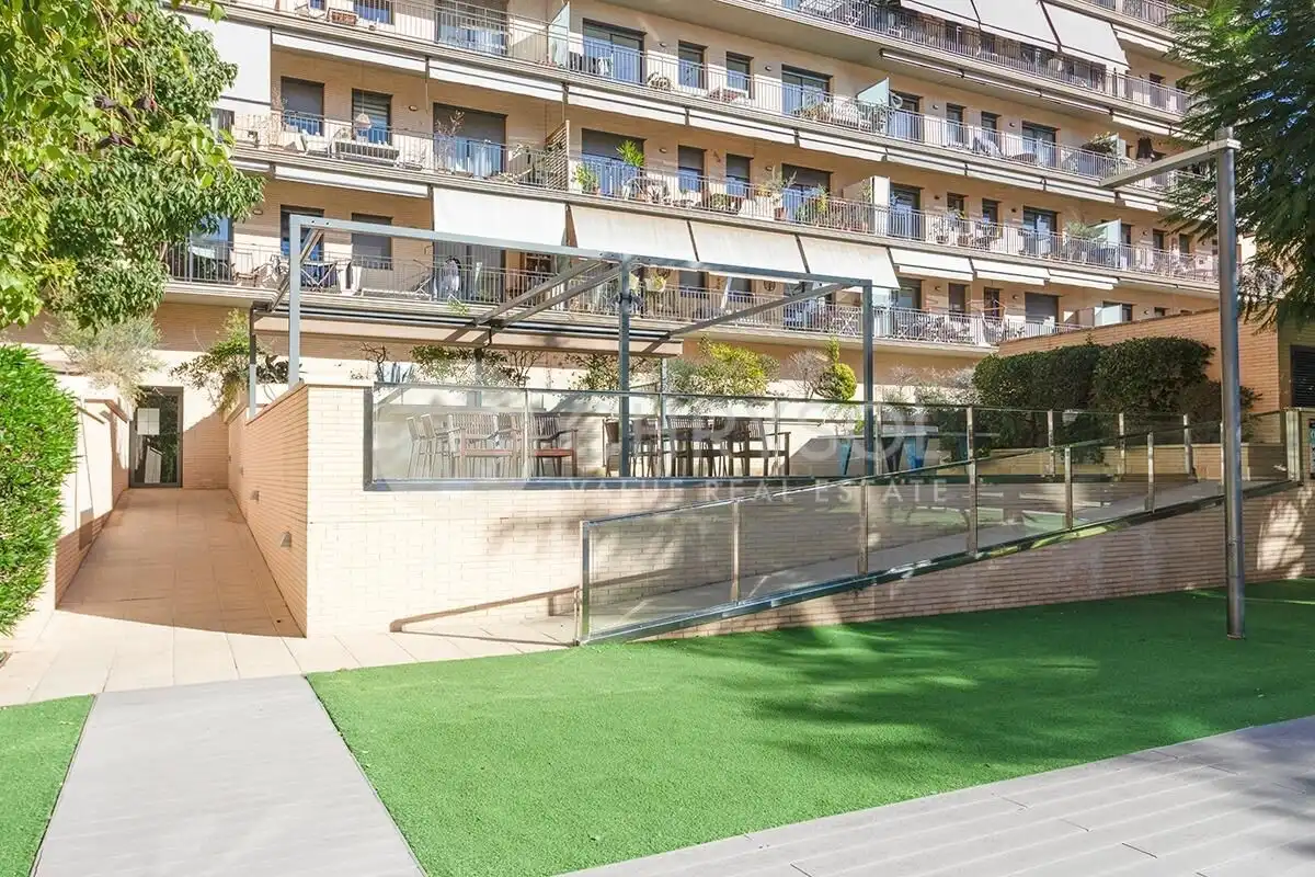 Terrace of Flat for sale in Barcelona  with Air Conditioner, Heating and Private garden