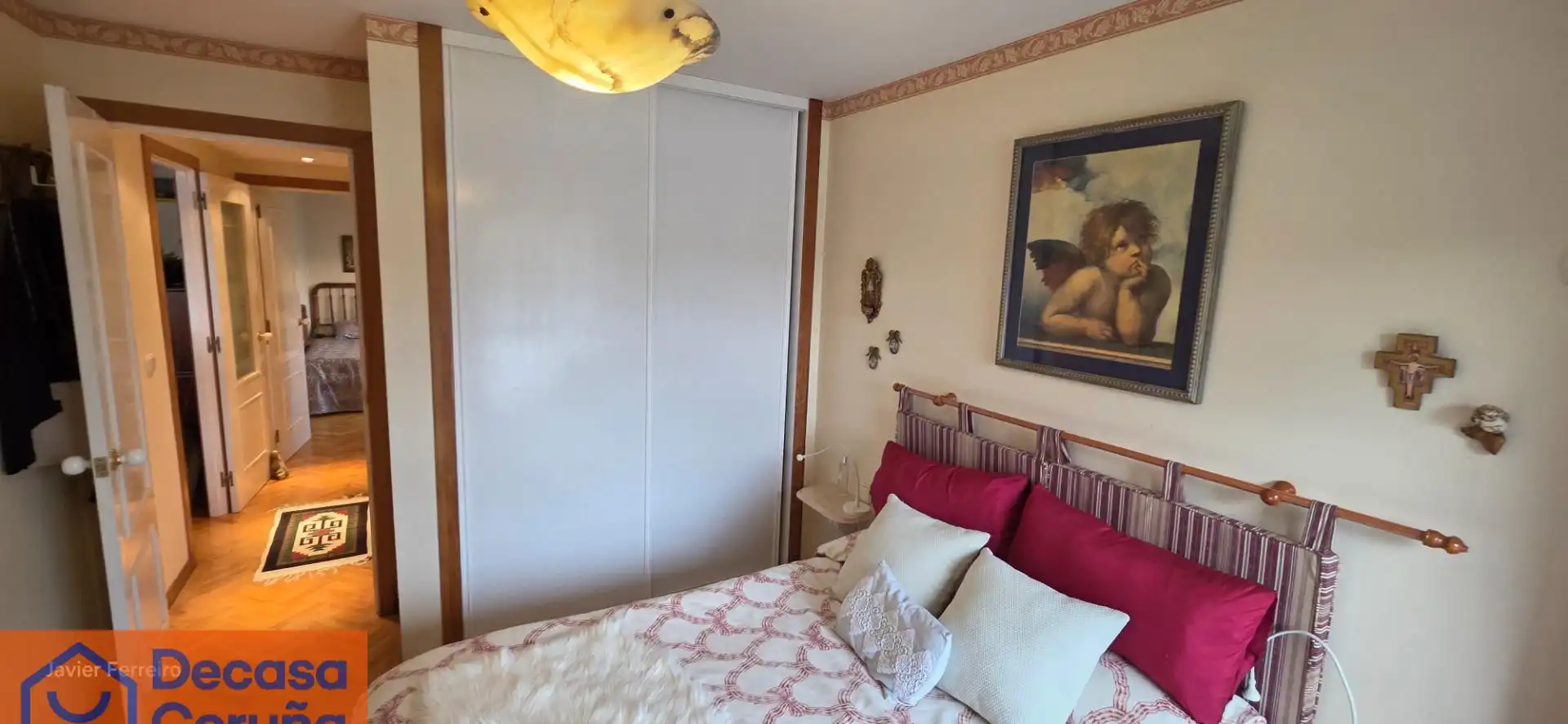 Habitación de Piso en venta en Oleiros con Calefacción, Terraza y Trastero