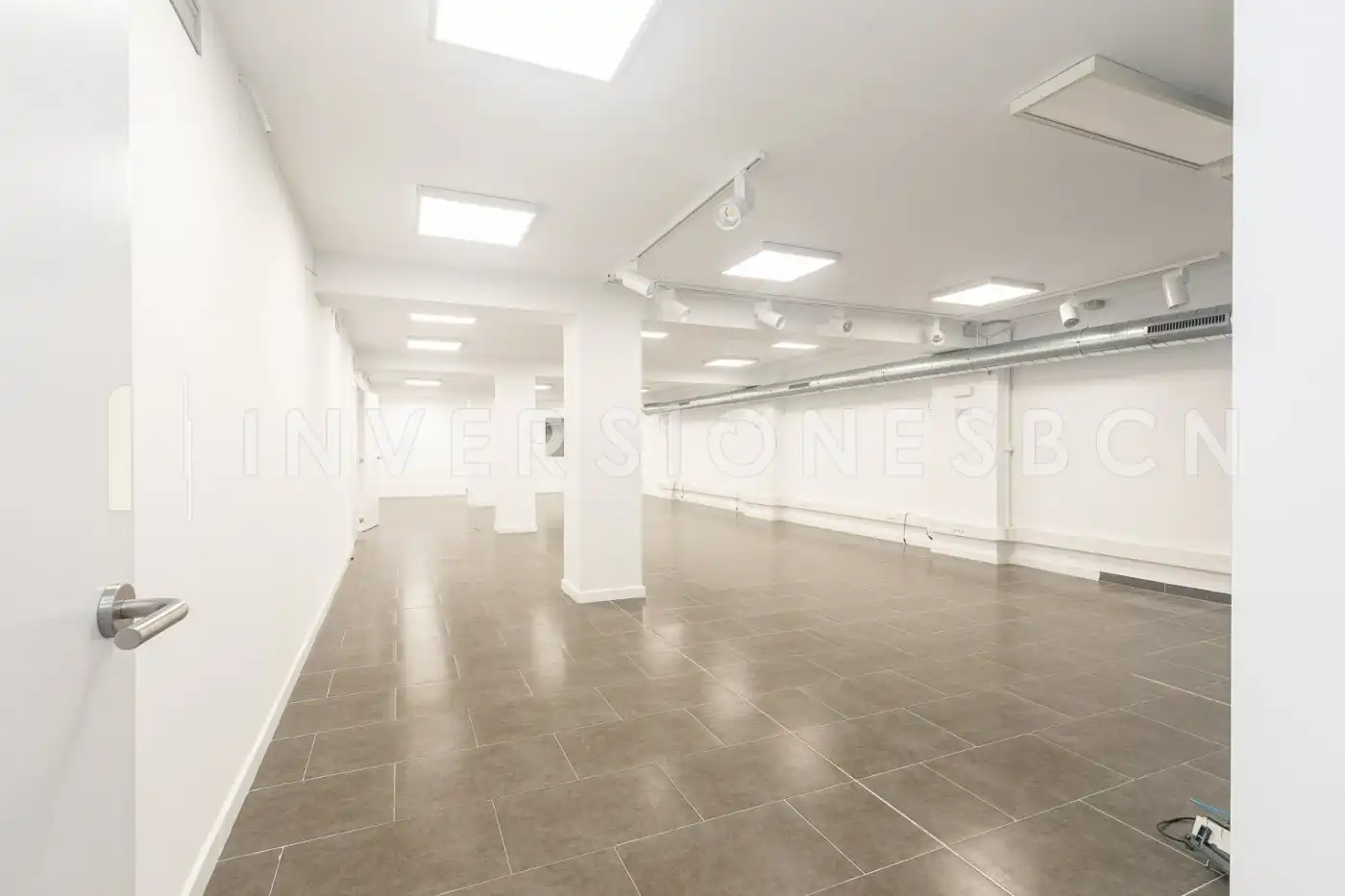 Local comercial de lloguer a Carrer Calabria, imagen 6