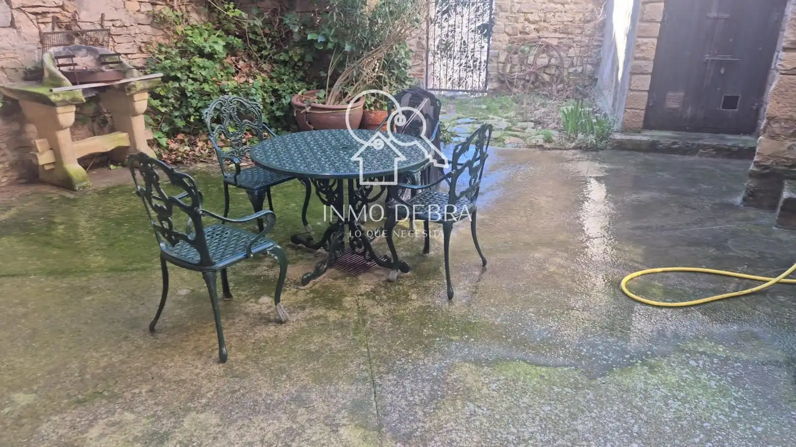 Terrassa de Casa o xalet en venda en Conesa amb Calefacció, Traster i Moblat