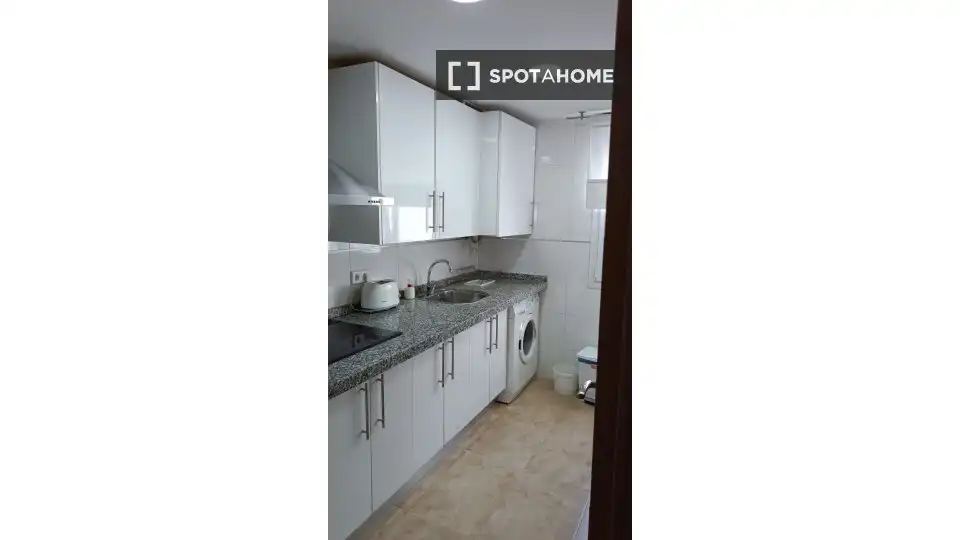 Room in Flores