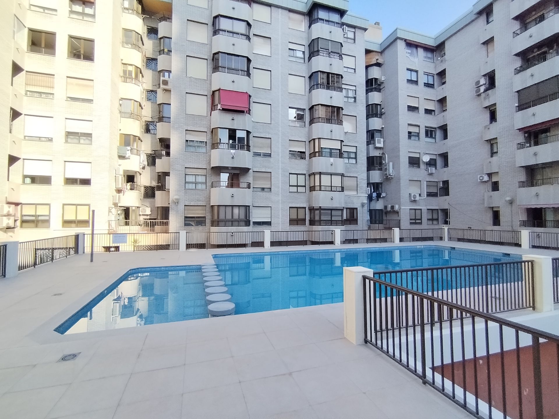 Piso en venta en PINTOR CABRERA, Ensanche - Diputación, Centro