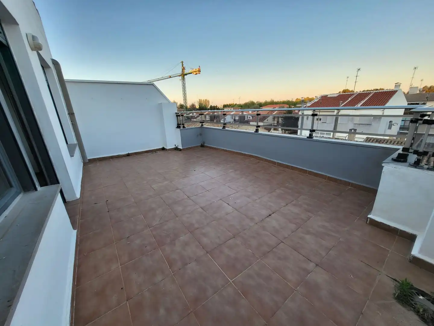 Terraza de Ático de alquiler en La Roda con Aire acondicionado, Calefacción y Terraza