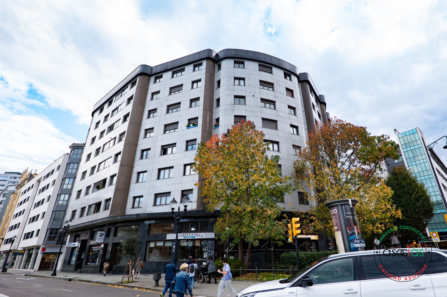 Vista exterior de Pis en venda en Gijón  amb Calefacció, Parquet i Traster