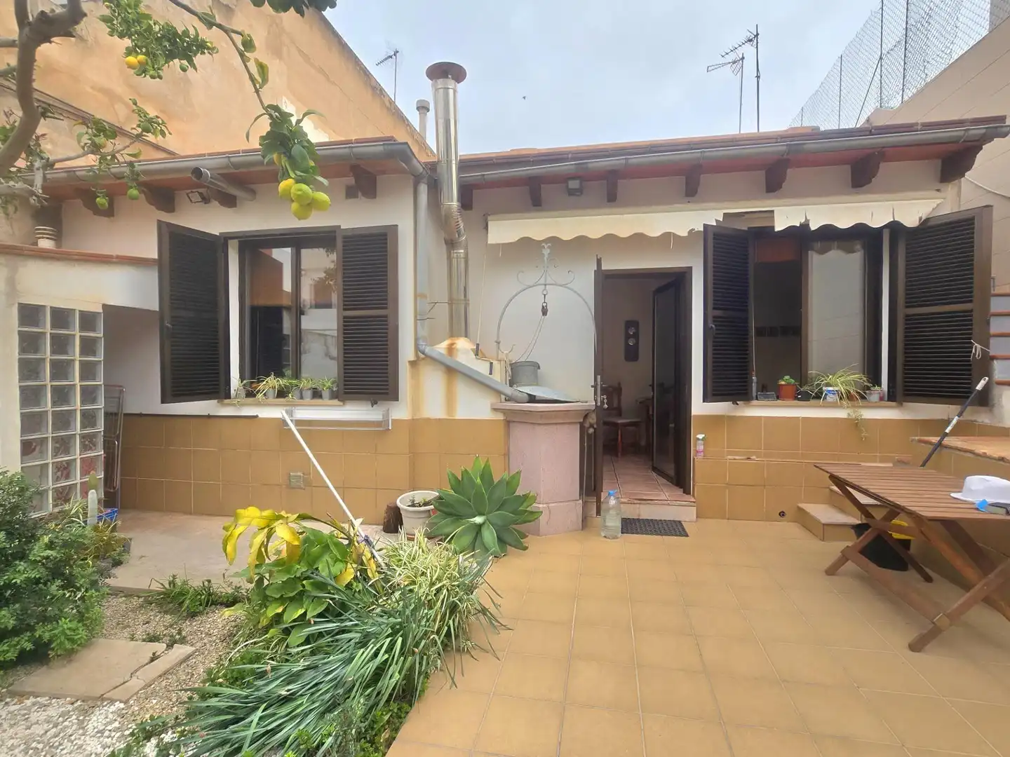 Vista exterior de Planta baja en venta en  Palma de Mallorca con Aire acondicionado y Terraza