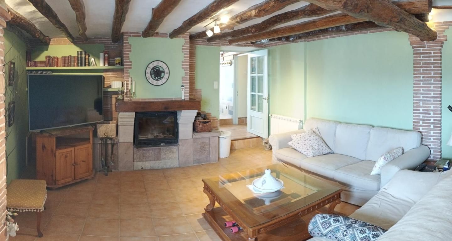 Sala d'estar de Casa o xalet en venda en Sediles amb Calefacció i Terrassa