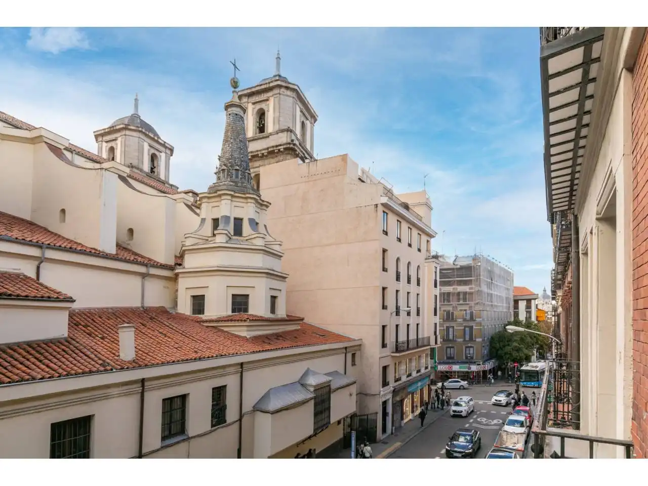Vista exterior de Piso en venta en Madrid con Aire acondicionado, Calefacción y Balcón