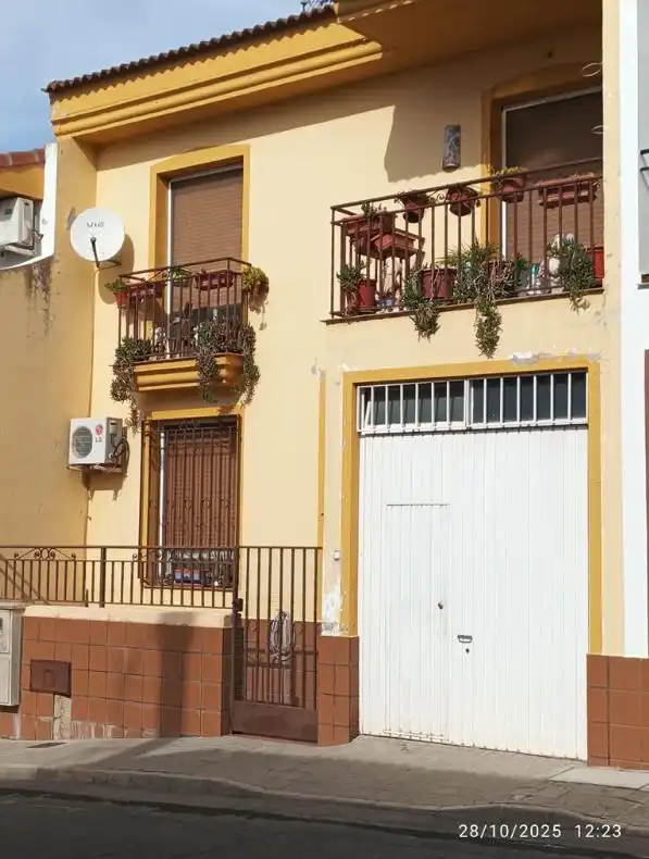 Terraced house for sale in Calle Albuera 46, imagen 3