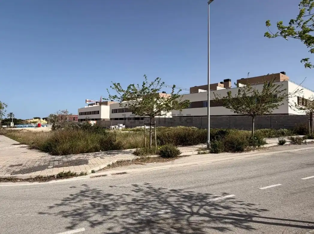 Vista exterior de Residencial en venta en Alicante / Alacant
