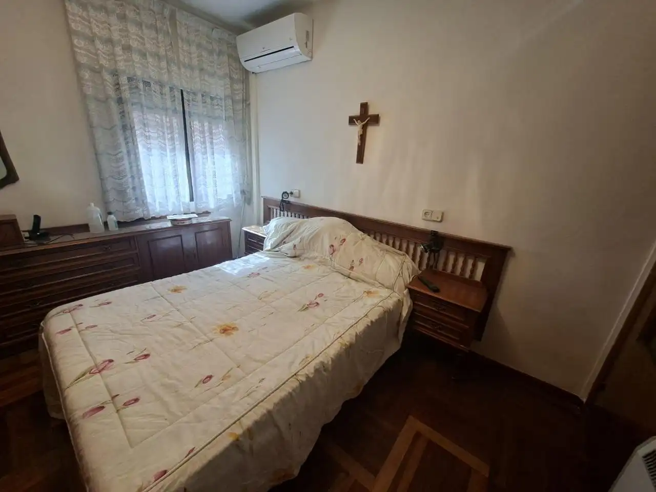 Bedroom of Flat for sale in Madrid  with Air Conditioner, Heating and Parquet flooring