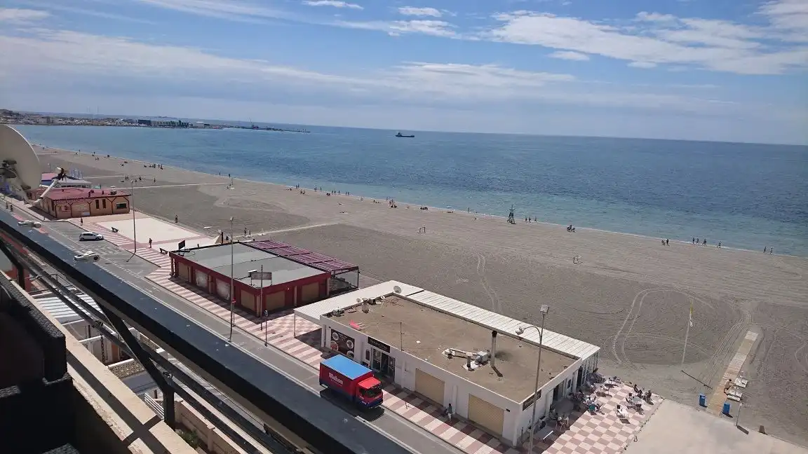 Vista exterior de Pis de lloguer en Santa Pola amb Terrassa, Moblat i Forn