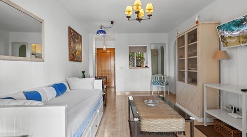Foto 5 de Piso de alquiler en Calle Avutarda, Calahonda, Mijas