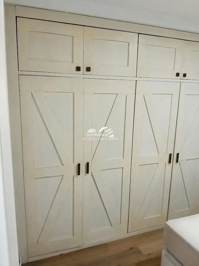 Dormitori de Casa o xalet en venda en Lucena