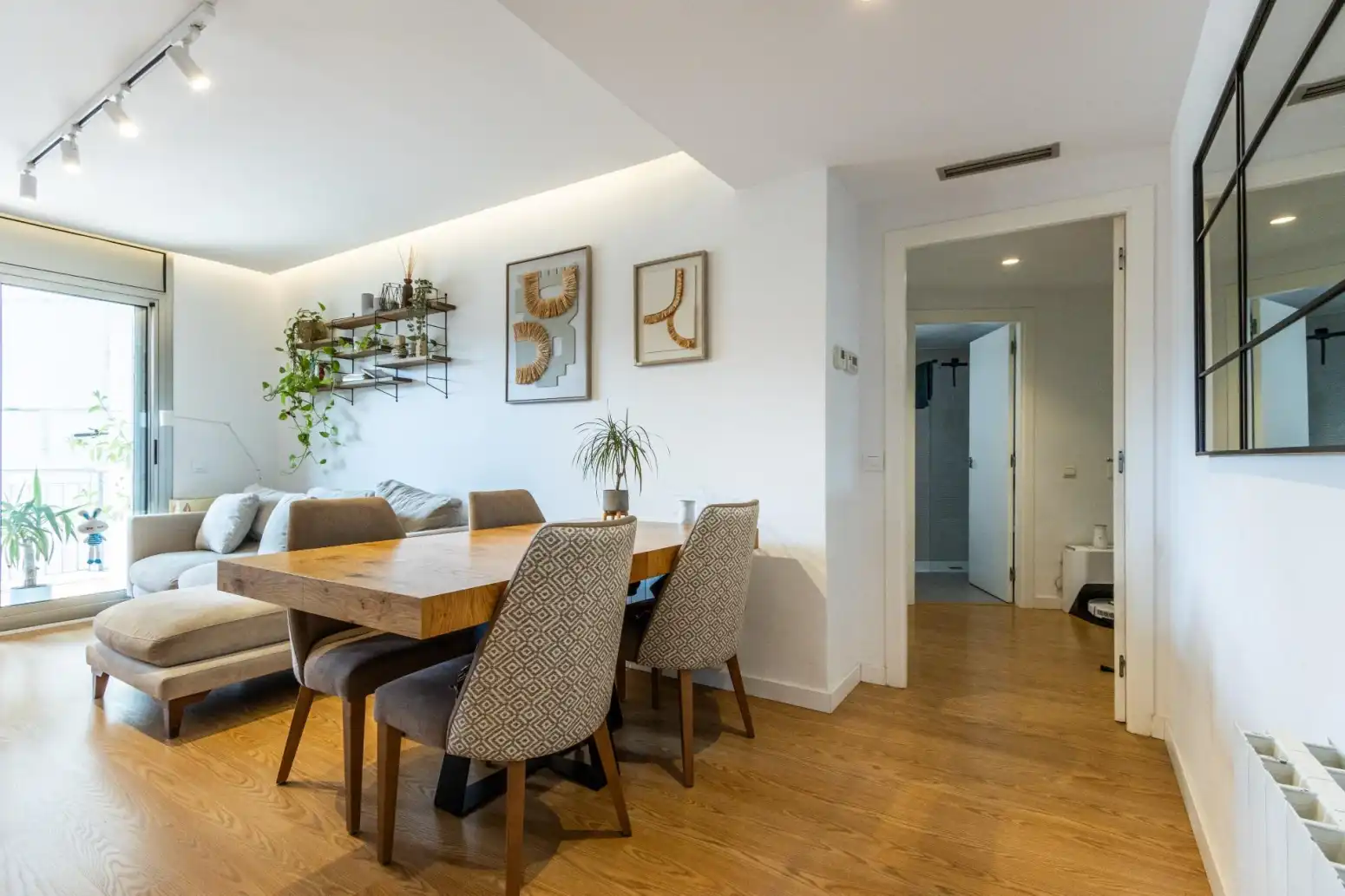 Comedor de Piso en venta en Terrassa con Calefacción, Parquet y Terraza