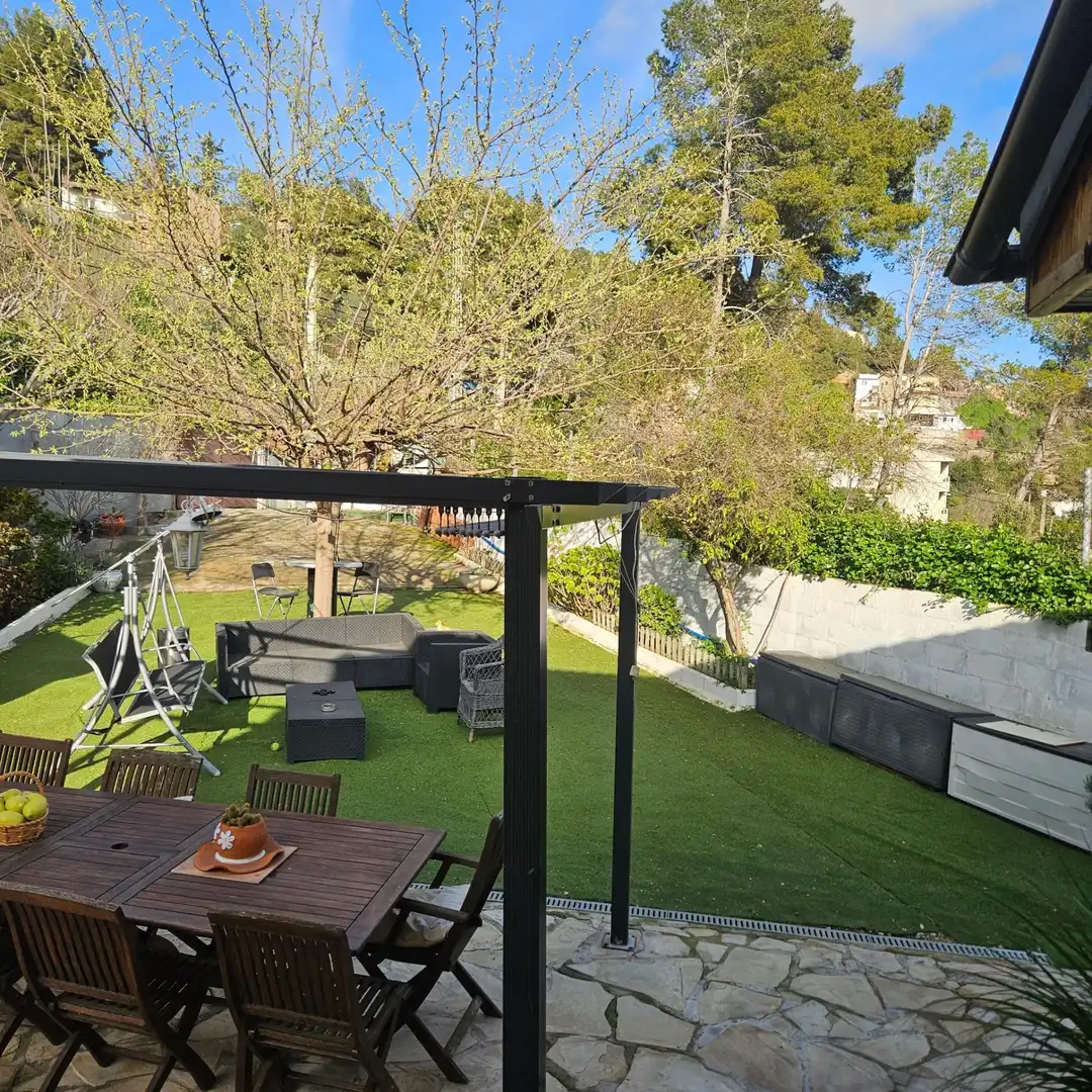 Terrassa de Casa o xalet en venda en Vallirana amb Aire condicionat, Calefacció i Jardí privat