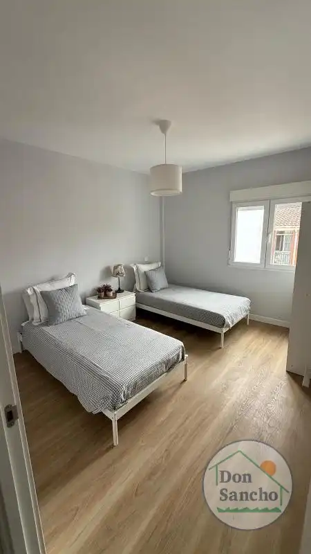 Habitación de Piso en venta en Valladolid con Calefacción
