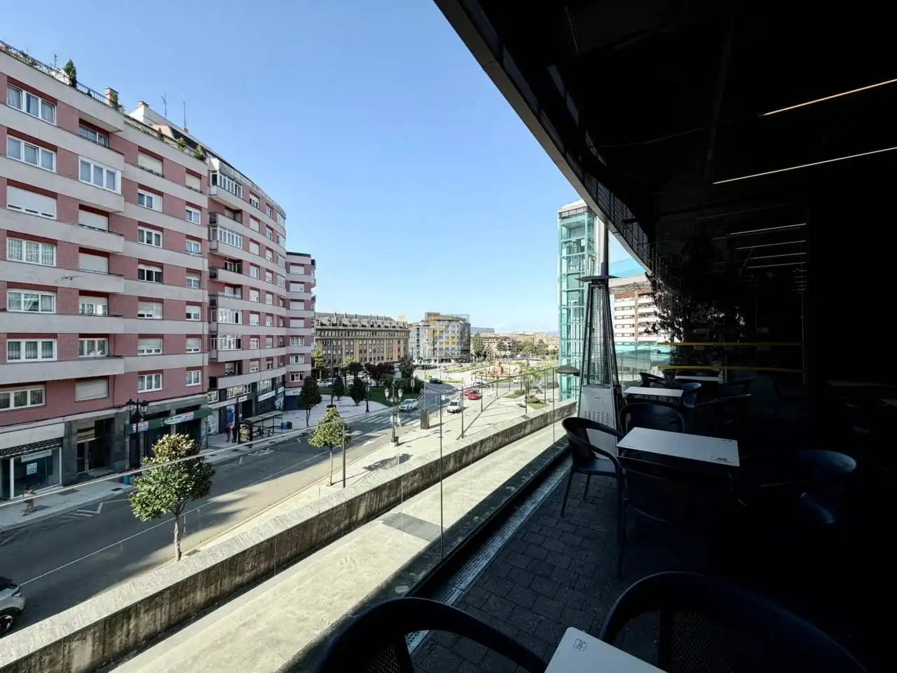 Terrasse von Geschaftsraum zur Miete in Oviedo  mit Klimaanlage und Alarm