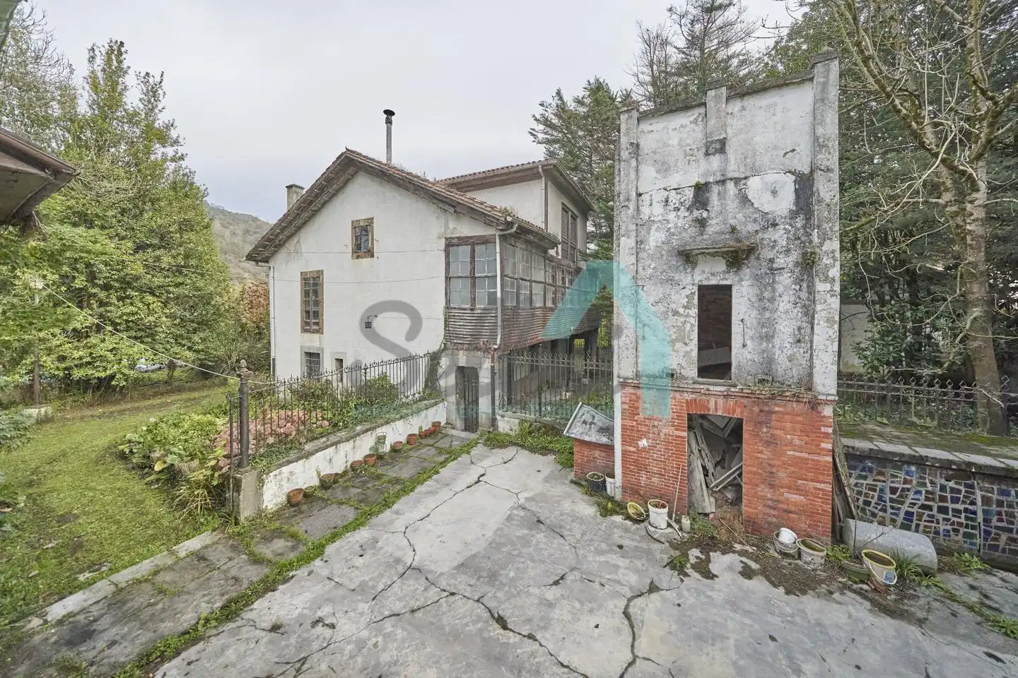 Vista exterior de Casa o chalet en venta en Oviedo  con Jardín privado, Parquet y Terraza