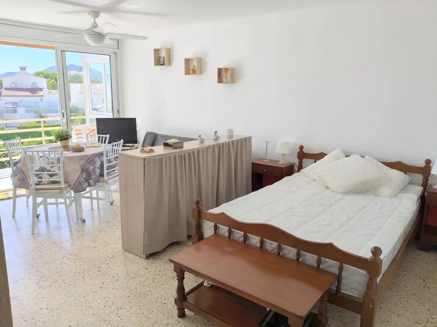Studio with terrace to rent in Passeig de l'Arenal, imagen 2