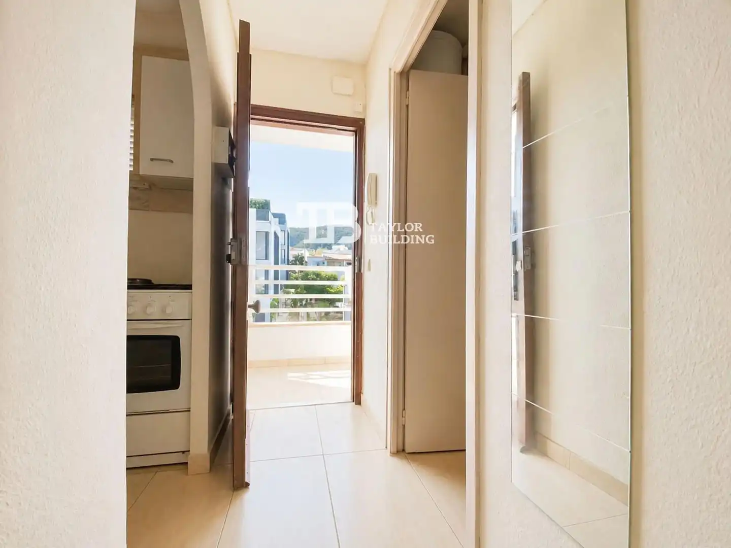 Terraza de Piso en venta en  Palma de Mallorca con Terraza, Piscina y Balcón